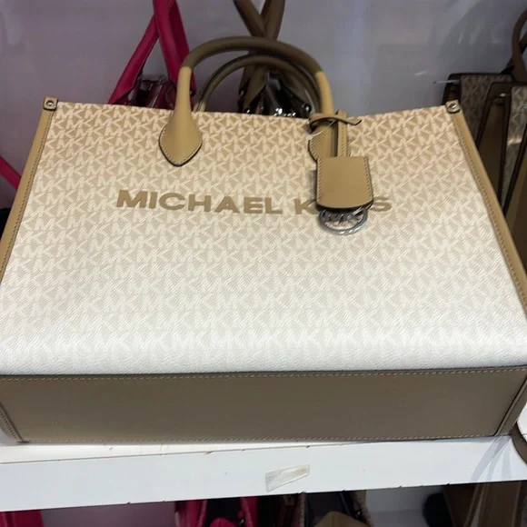 Michael Kors Mirella Medium Ombré Logo EW Tote Bag 
Husk 
NWT - Picture 6 of 13